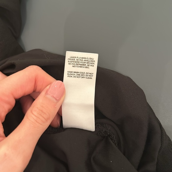 Black dynamite dress - Picture 6 of 8